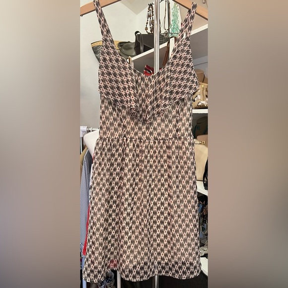 NWOT - Lovely summer dress! Adjustable straps, lined, feminine & fun! - Picture 1 of 4